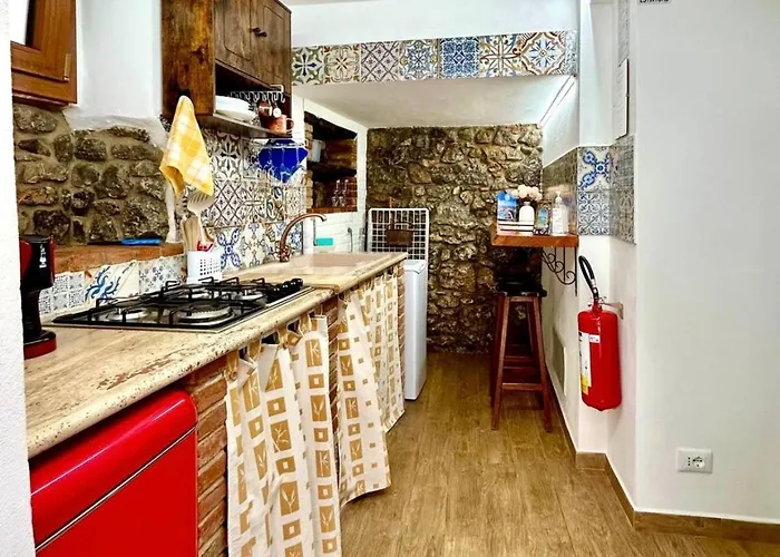 Stonehouse Apartament *