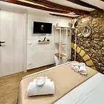 Stonehouse Apartmán *