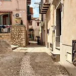 Stonehouse Apartmán *