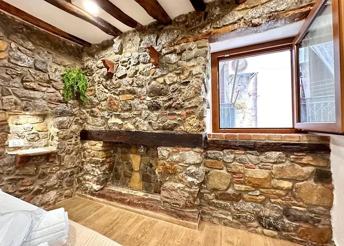 Stonehouse * Cefalù