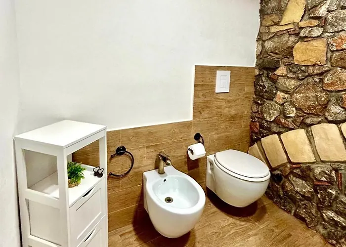 Daire Stonehouse Cefalù