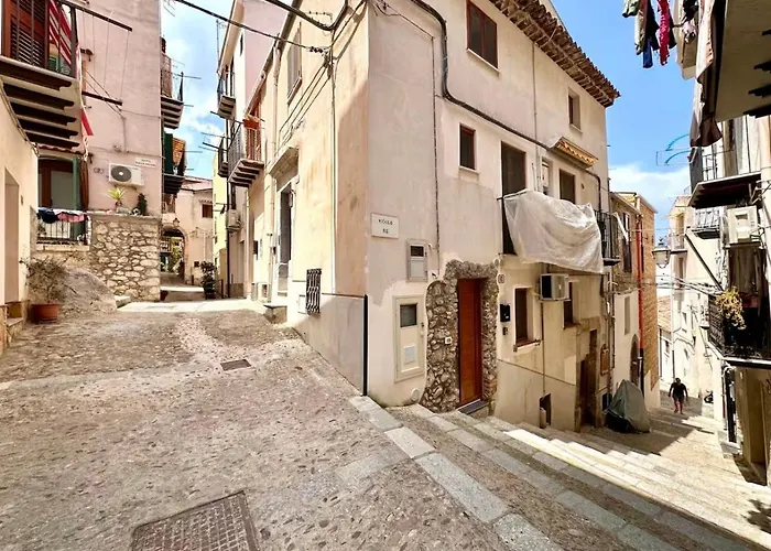 Stonehouse Apartman *